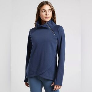 Athleta Cozy Karma Asym
Pullover | Enchanted Blue | Large